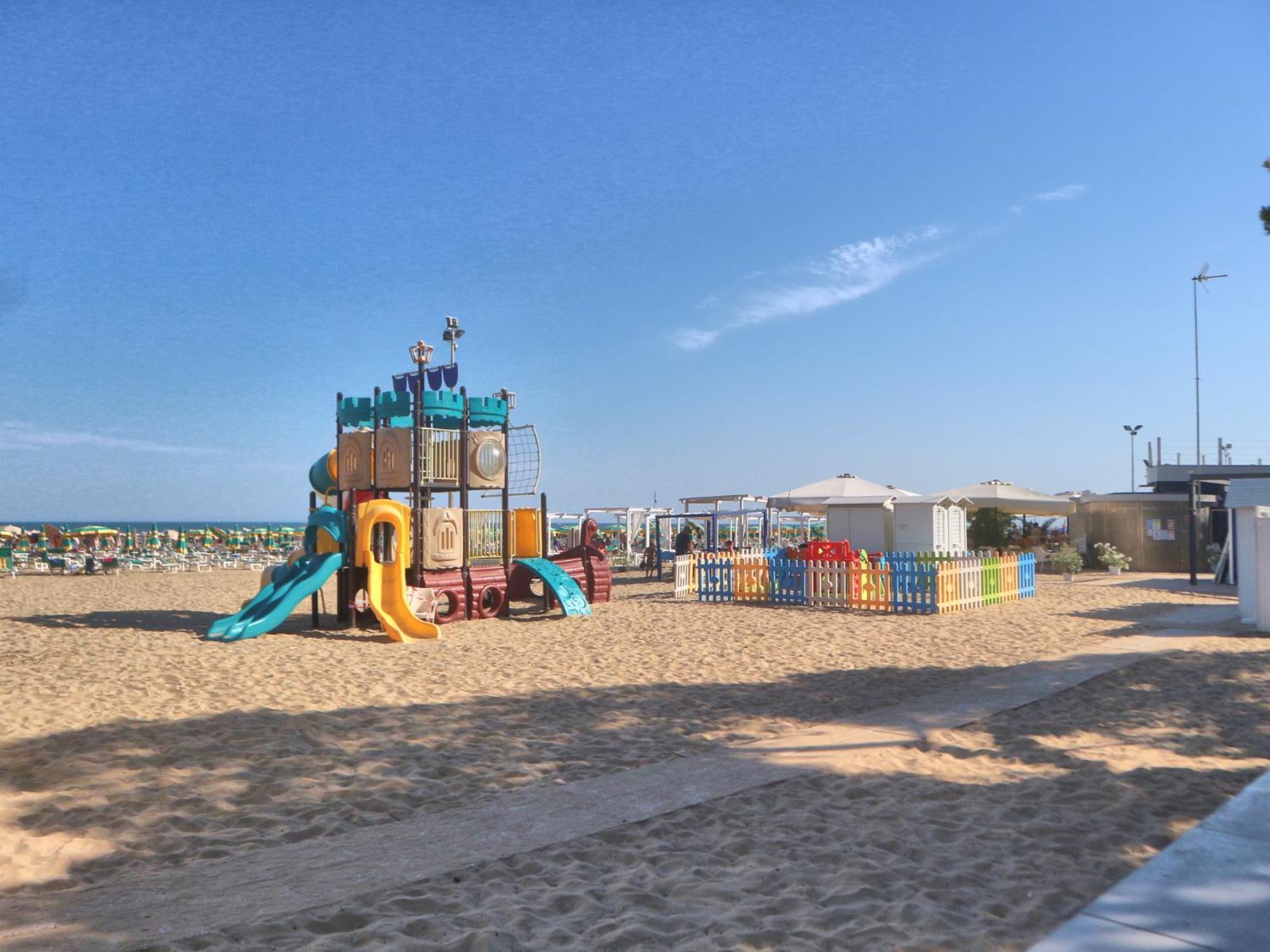 Apartamento Maria Lignano Sabbiadoro Exterior foto
